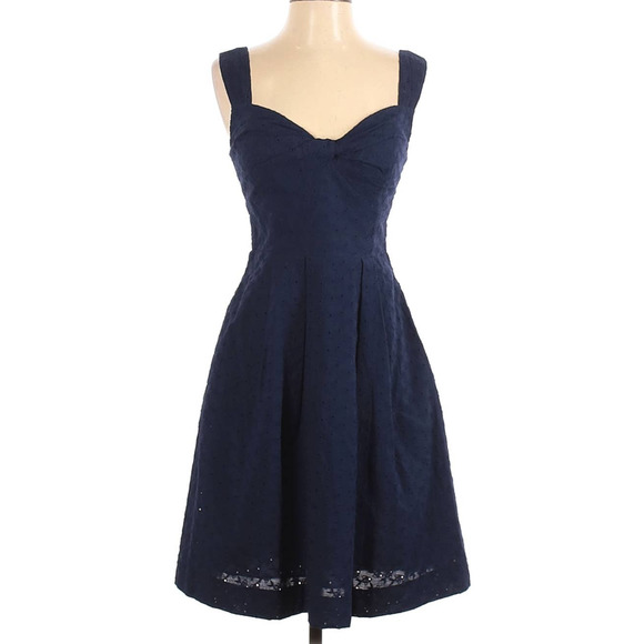 New Lilly Pulitzer 0 Cyndi Fishy Eyelet Lace Fit & Flare Dress Navy Blue Cotton - Picture 11 of 14